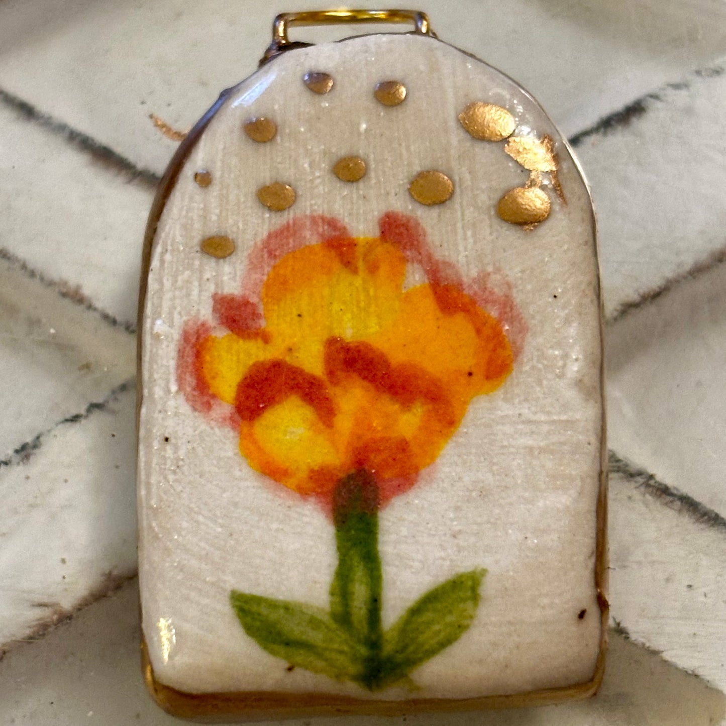 Oopsie Daisy pendant